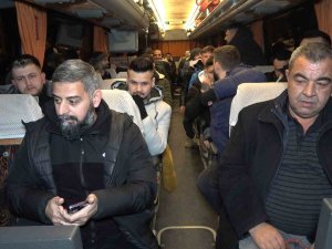 Bay Ve Bayan Kuaförler Depremzedelerin Kişisel Bakımları İçin Yola Çıktı