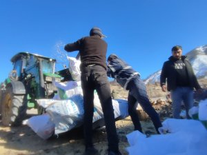 Deprem Bölgesine Odun Yetiştirmek İçin Seferber Oldular