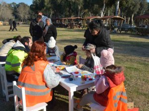 Mersin Büyükşehir Belediyesi, Tarsus’un 2 Ayrı Noktasında Depremzedeleri Ağırlıyor