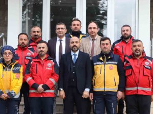 Afet Bölgesine İlk Giden Sağlıkçıların Duygulandıran Hâtıraları