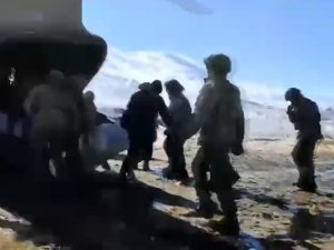 Msb: “Kara Kuvvetlerimize Ait Helikopterlerle Adıyaman’ın Köylerine Yardım Malzemelerini Ulaştırmayı Sürdürüyoruz”