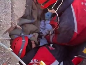 “İ̇mdat” Diye Seslenince 222 Saat Sonra Sağ Kurtarıldı