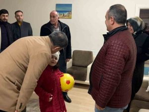 Ahlat Depremzedelere Kucak Açtı