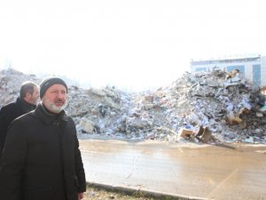 Başkan Çolakbayrakdar: "Yaraların En Hızlı Şekilde Sarılması İçin Var Gücümüzle Çalışıyoruz"