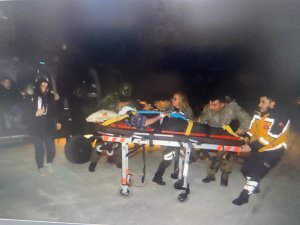 Askeri Helikopter Yaralı Vatandaş İçin Havalandı