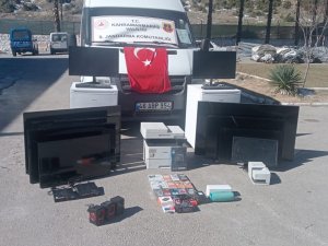 Deprem Sonrası Hırsızlık Yapan 1 Şüpheli Tutuklandı