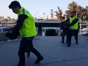 Depremi Fırsat Bilerek Hırsızlık Yapan 5 Kişi Tutuklandı