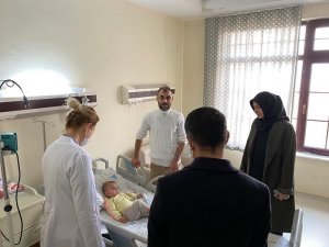 Vali Aktaş, Depremde Yaralanan Vatandaşları Ziyaret Etti