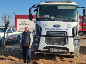 Karabiga Belediyesi Deprem Bölgesine İtfaiye Hizmet Aracı İle 8 Tonluk Su Tankeri Gönderdi