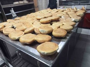 Kırkağaç’tan Deprem Bölgesine 15 Bin Ekmek