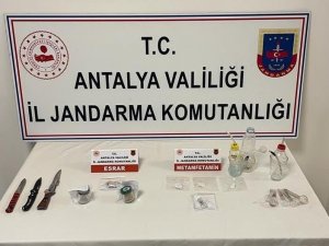 Antalya’da Jandarmadan Uyuşturucu Operasyonu: 11 Şüpheli Yakalandı