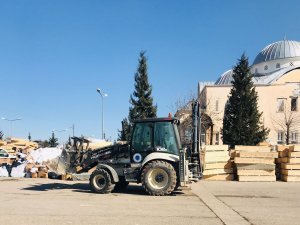 Batman Üniversitesi Deprem Bölgesindeki Arama Kurtarma Çalışmalarına Destek Veriyor