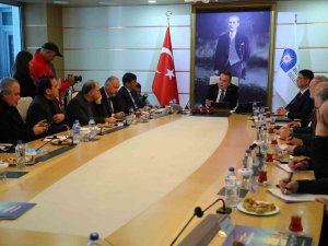 Başkan Böcek: “Antalya’ya Gelen Depremzede Sayısı 101 Bini Geçti”