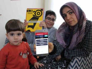 Valilik Yardım Portalı Oluşturdu, Depremzede Çocuktan Ders Gibi Davranış Geldi