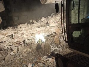 Msb: "2’nci Kolordu İ̇stihkam Alayı Arama Faaliyetine Aydınlatmalı Olarak Devam Ediyor"