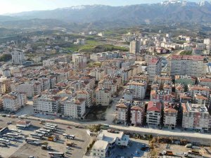 Yerle Bir Olan Hatay’ın Bu Mahallesinde Hiçbir Ev Yıkılmadı