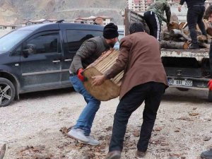 Sular Altında Kalacak Olan İlçedeki Ağaçlar Depremzedeleri Isıtacak