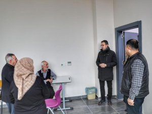 Kayapınar Kaymakamı Karaman’dan Depremzedelere Moral Desteği