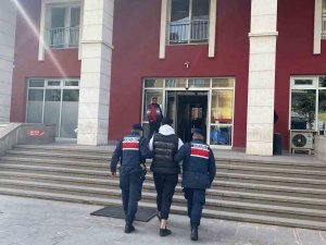 Manisa’da Firariler Jandarma Engeline Takıldı