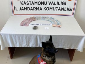 Evinde Esrar Maddesiyle Yakalanan Şahıs Gözaltına Alındı