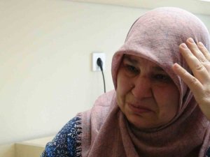 Depremin En Acı Yüzünü Ağlayarak Anlattı: "Çöpten Çıkarılan Ekmeği Bile Paylaştığımız Oldu"