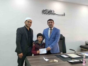 Minik Ramazan Kumbarasında Biriktirdiği Harçlıklarını Depremzedeler İçin Bağışladı