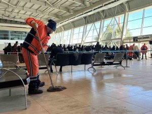 Adıyaman Havalimanı’nın Temizliğini Bağcılar Belediyesi Üstlendi