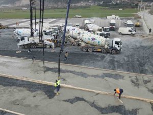 Bakan Kurum: “Kurulacak Geçici Barınma Alanlarının Yanı Sıra Kalıcı Konutlar İçin De Çalışmalar Başlatıldı”