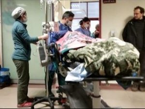 Depremin 227’nci Saatinde Sağ Kurtarılan 74 Yaşındaki Cemile Kekeç Ankara’ya Sevk Edildi