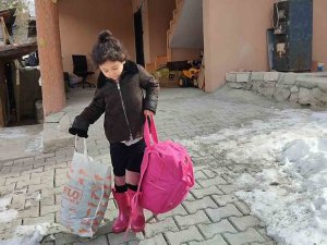 Depremzede Çocuklara Sahra’dan Mesaj Var