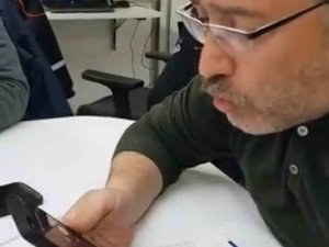 Valinin 222. Saat Sevinci Kameraya Yansıdı: "Herkesin Gözlerinden Öpüyorum"
