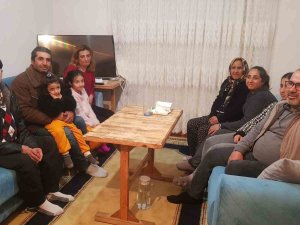 Boş Olan Dairesini 5 Yıllığına Depremzedelere Açtı