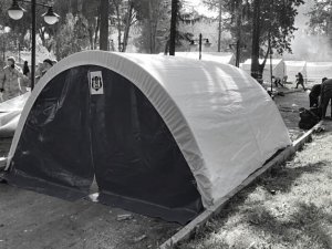 Beşiktaş, Depremzedeler İçin Çadır Kentler Kurdu