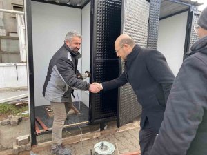 Niksar’dan Deprem Bölgesine “Seyyar Tuvalet” Desteği