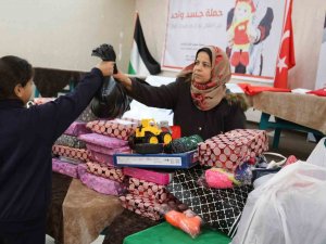 Gazze’de Emel Enstitüsünden Depremzedeler İçin Yardım Kampanyası