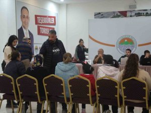 Toroslar Belediyesi Acil Destek Merkezi Depremzedelerin Yanında