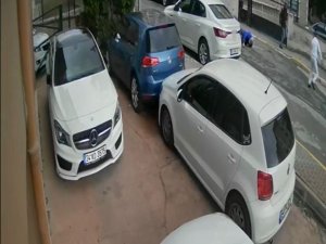 Pendik’te Yardım Tırının Görevlisine Silahlı Saldırı Anı Kamerada