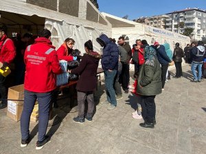 Merkezefendi Belediyesi Hatay’lı Depremzedelerin Yaralarını Sarıyor