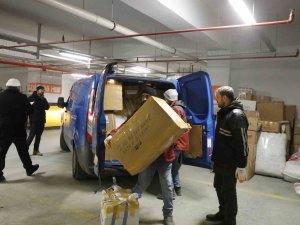 Depremzedeler İçin Seferber Olan Esenlerliler Yardıma Devam Ediyor