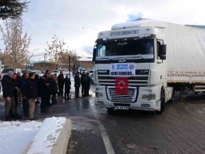 Van’dan Yeni Yardım Tırları Deprem Bölgesine Gönderildi