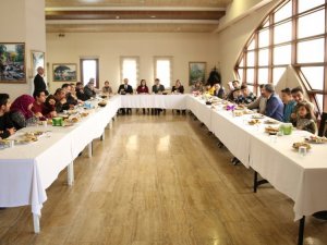 Depremzede Öğrenciler Ve Aileleri Dpü Konukevinde Ağırlanıyor