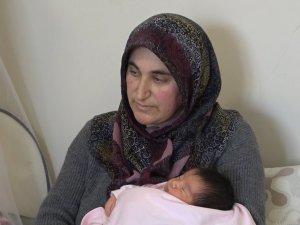 Depremzede Kadın Muş’ta Doğum Yaptı