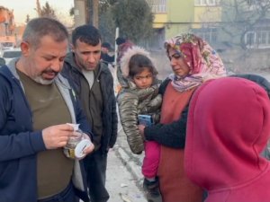 Çocuklardan Di̇ko’ya Gelen Kumbaralar, Deprem Bölgesine Ulaştırıldı
