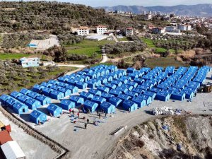 Mersin Büyükşehir Belediyesi Hatay’da Bin 500 Kişilik Çadır Kent Kuruyor