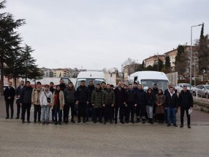 Gönüllü Vatandaşlar Deprem Bölgesine Gönderildi