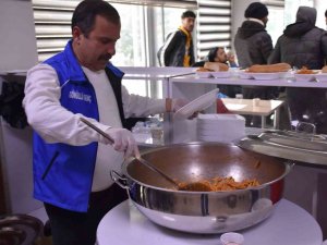 Siirt Valiliği, Depremzede Aileleri Ağırlamaya Devam Ediyor