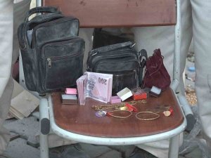 Enkazdan Çıkarılan Ziynet Eşyaları Kayda Alınıp Sahibi Bekleniyor