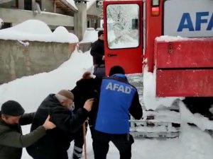 Karda Mahsur Kalan Hasta Afad Ekiplerince Kurtarıldı