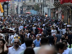 Türkiye’nin Yüzde 49,7’si Mutlu