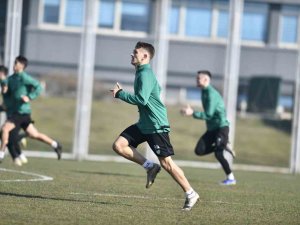 Bursaspor Dar Alanda Çift Kale Maç Yaptı